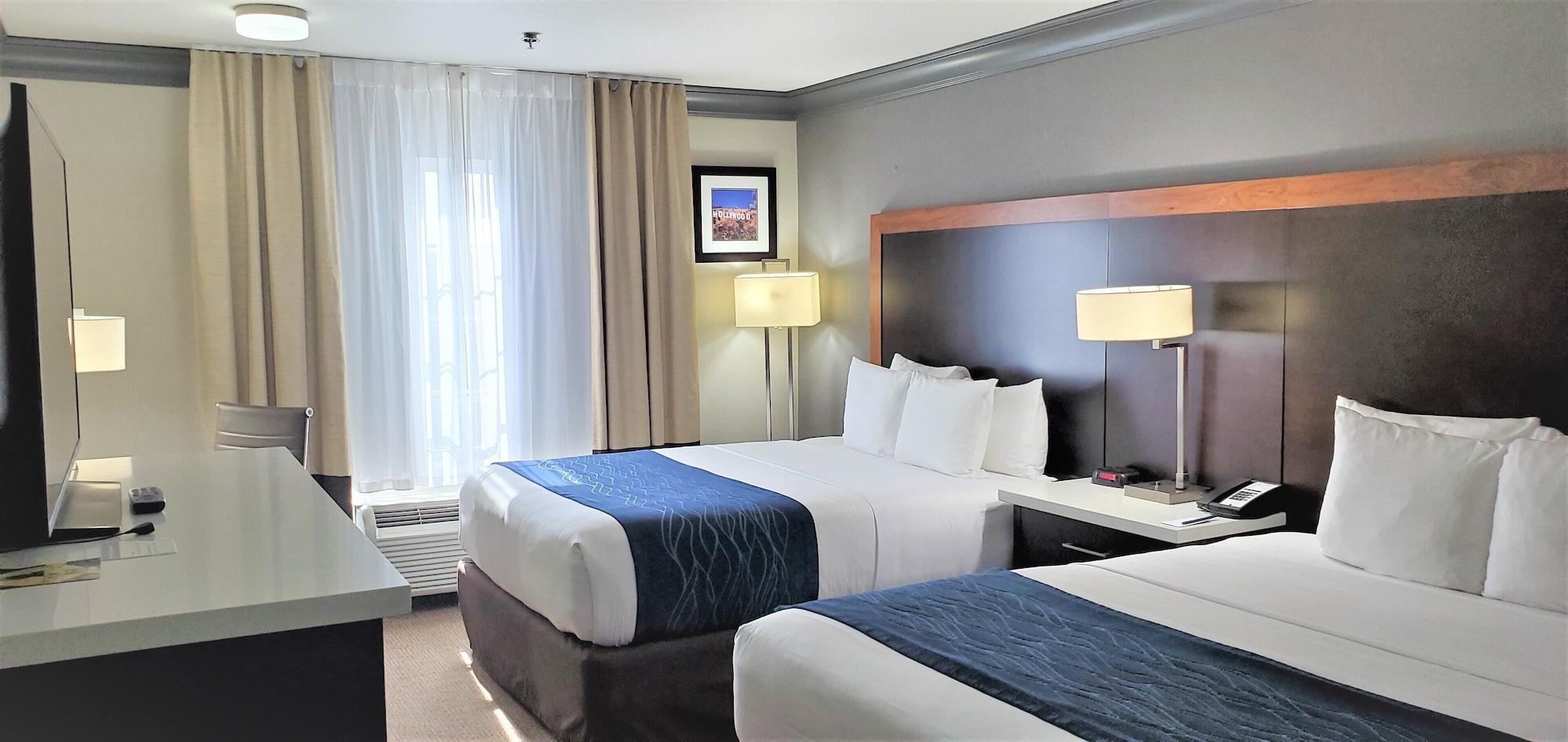 לוס אנג'לס Comfort Inn & Suites Near Universal - N Hollywood - Burbank מראה חיצוני תמונה