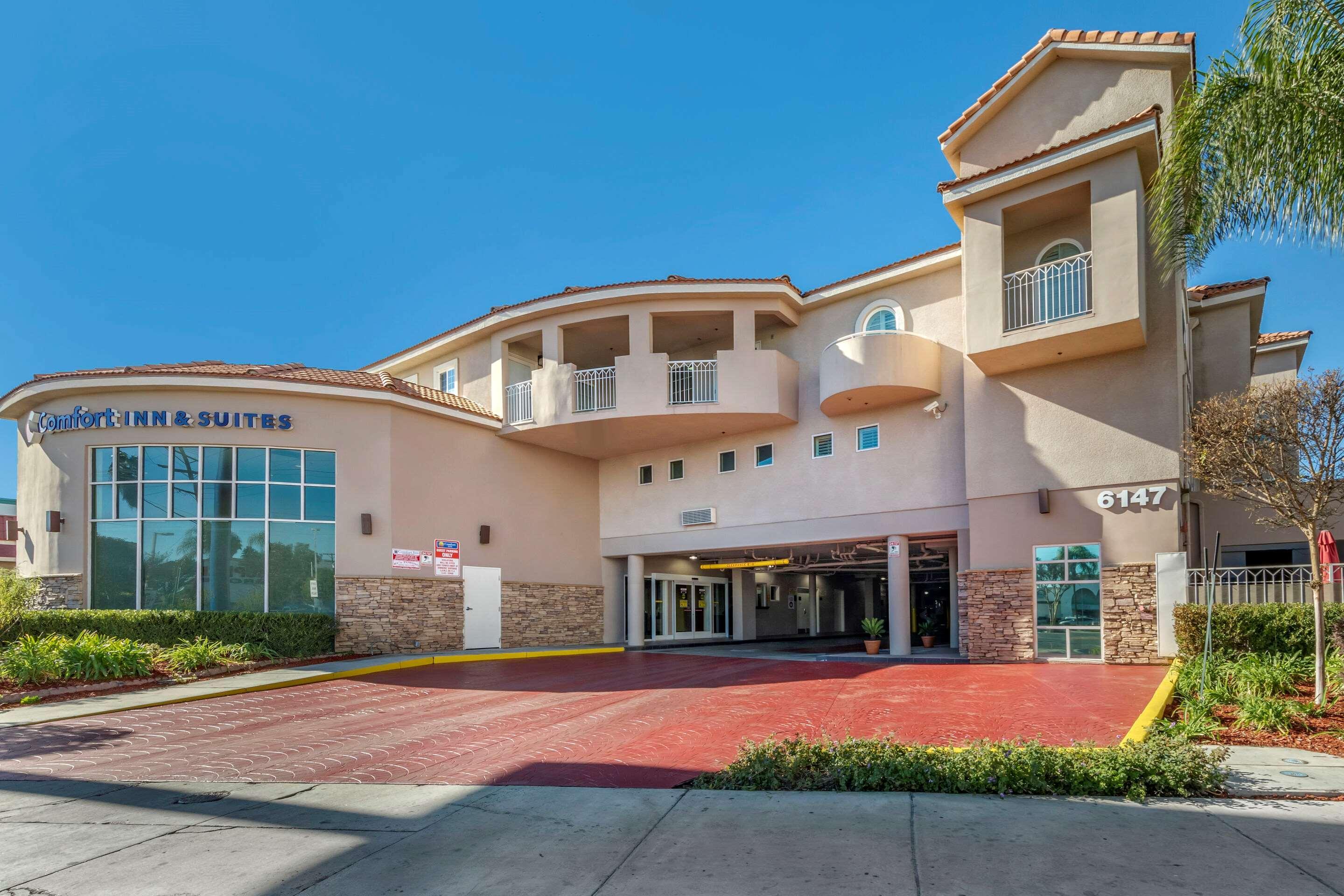 לוס אנג'לס Comfort Inn & Suites Near Universal - N Hollywood - Burbank מראה חיצוני תמונה