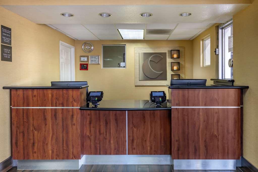 לוס אנג'לס Comfort Inn & Suites Near Universal - N Hollywood - Burbank מראה פנימי תמונה